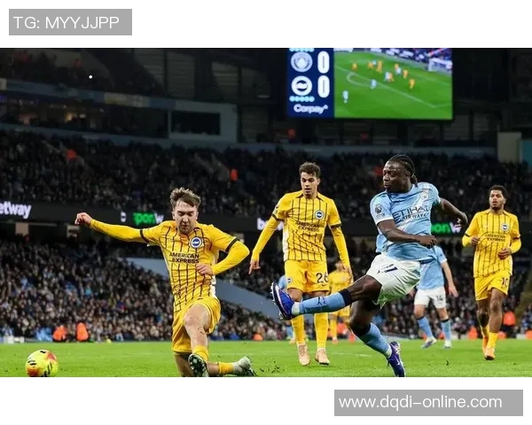 欧冠激战曼城与那不勒斯战成平局争议判罚引发全场热议